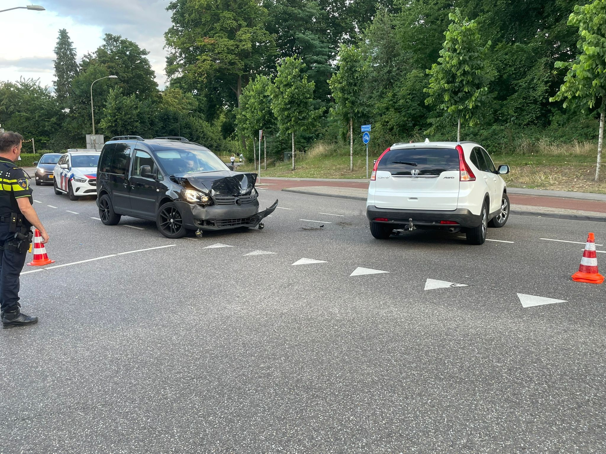 Verkeersongeval op T-splitsing Wylerbaan met Molenweg in Groesbeek