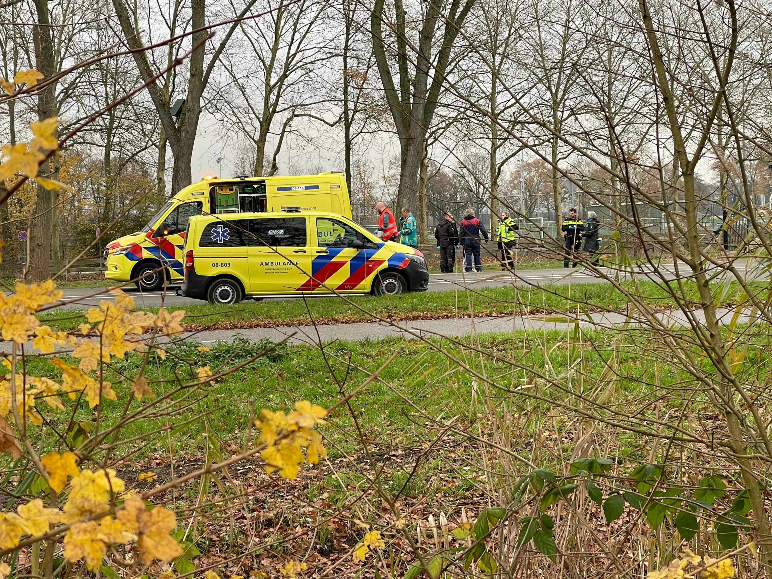 Vrouw zwaargewond bij aanrijding op N325 te Beek